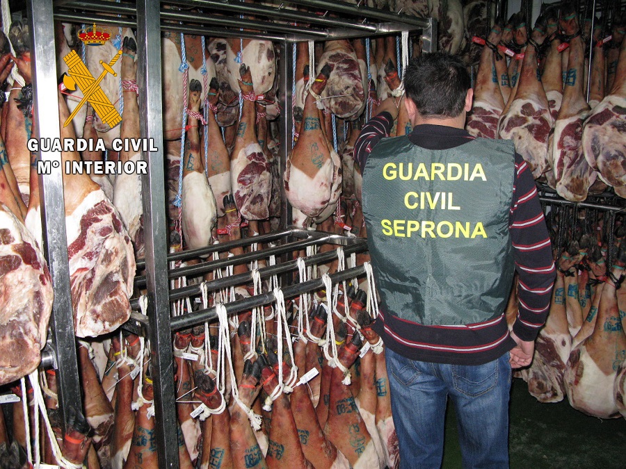 LA GUARDIA CIVIL DE SALAMANCA DESCUBRE IRREGULARIDADES EN EL USO DE LA NORMA DEL IBERICO