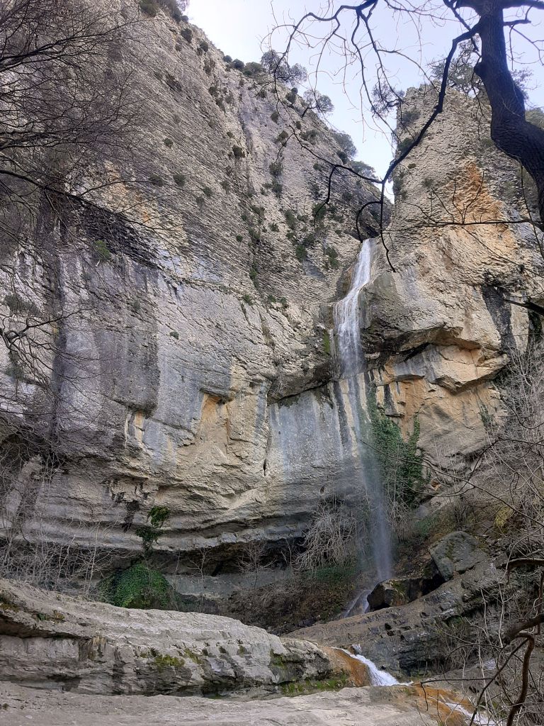 Salto de agua al final del Bco. de Artazu