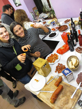 Degustación de productos típicos de las Comunidades Autónomas participantes en el seminario