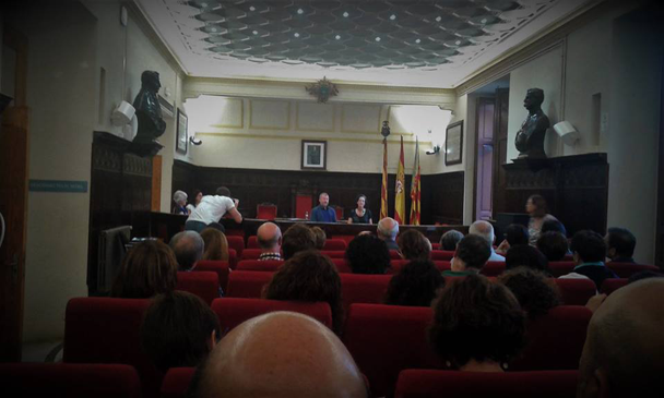 Recibimiento de participantes en el IV Encuentro de Equipamientos en el Ayuntamiento de Sagunt