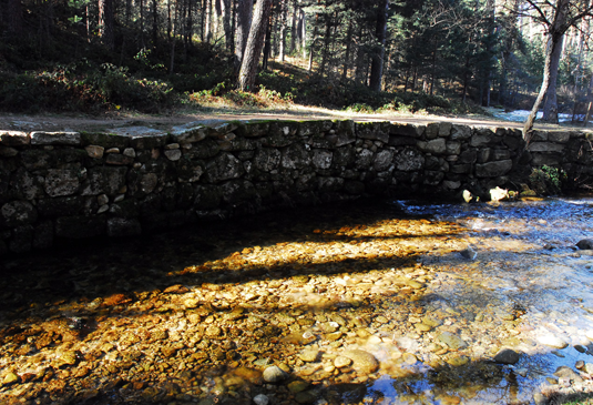 Aguas cristalinas del Río Eresma