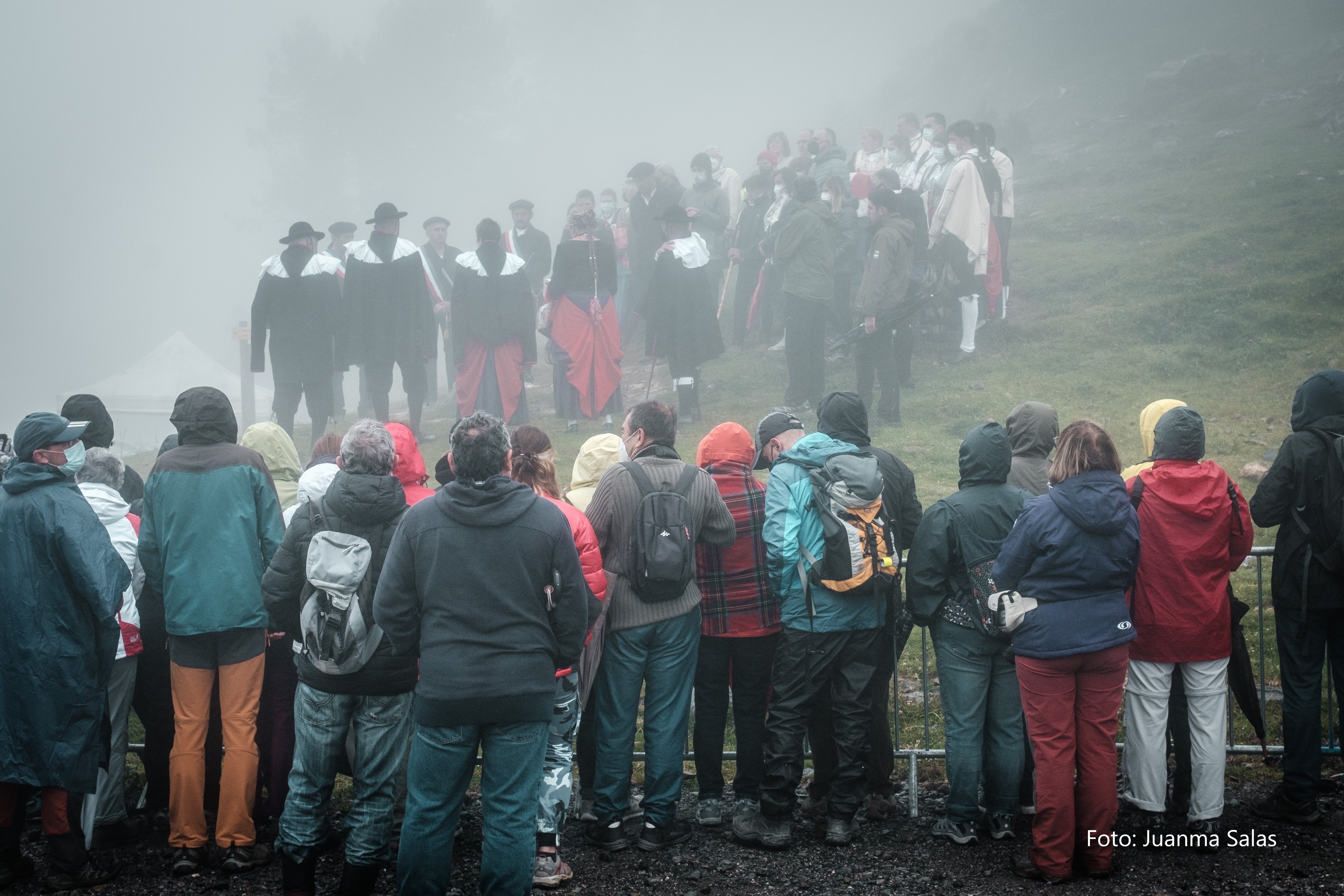 Tributo de las tres vacas, en el Pirineo navarro.	Juanma Salas