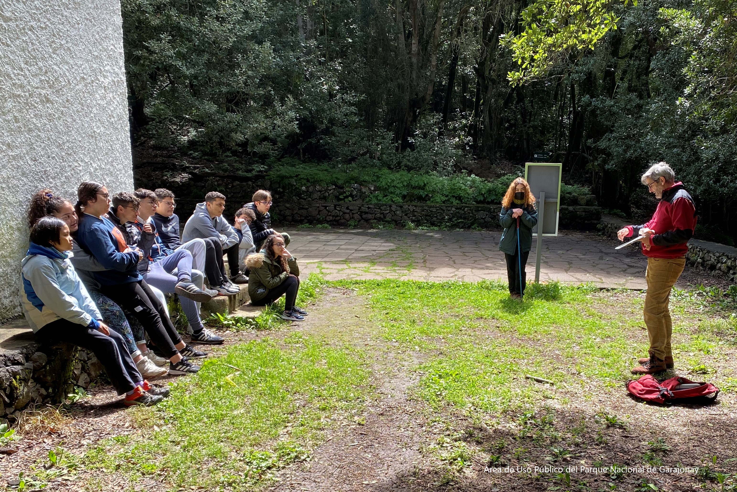 Visita guiada interpretativa en el Parque Nacional de Garajonay.	Área de Uso Público del Parque Nacional de Garajonay