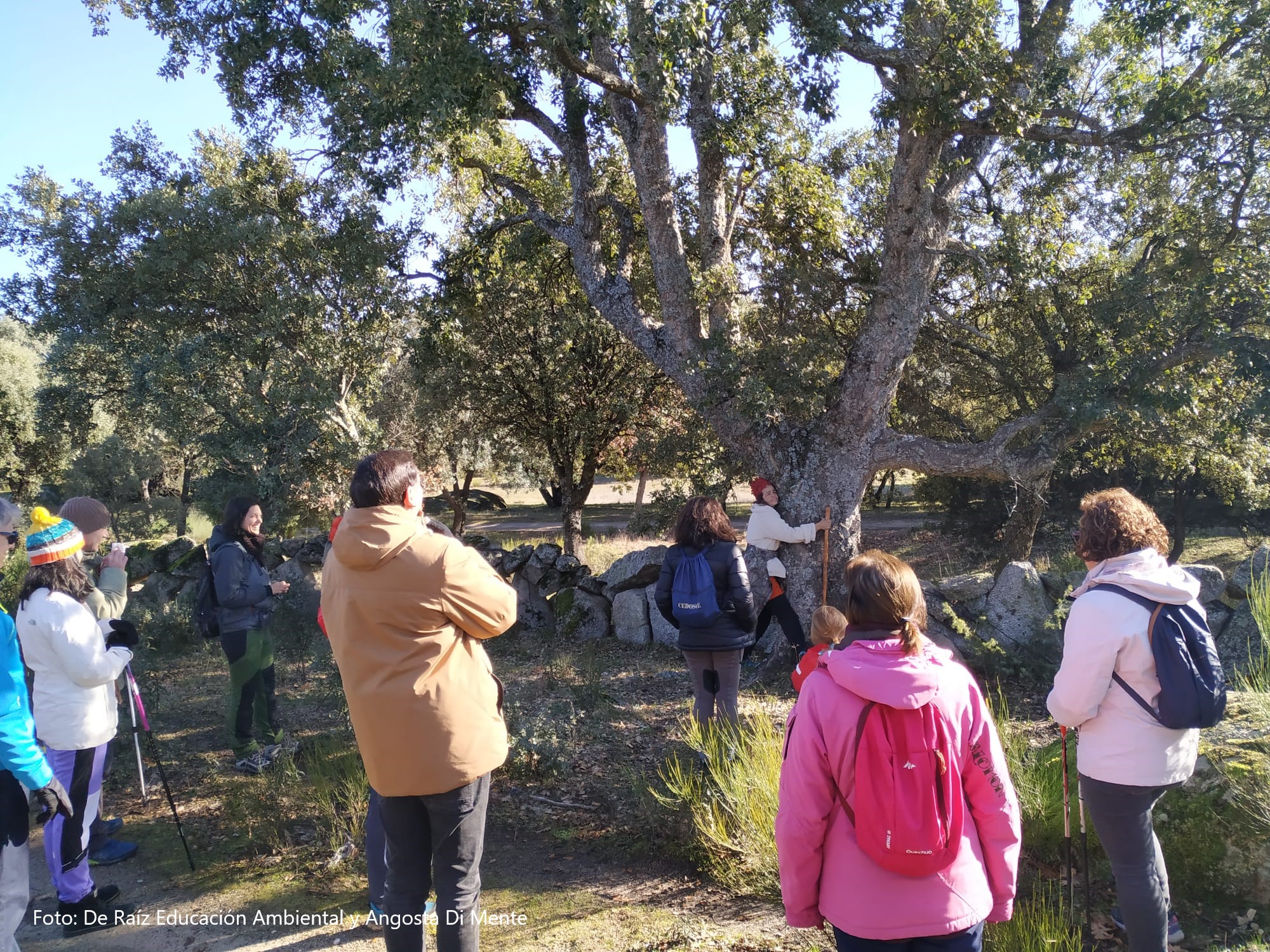 Ruta teatralizada "Salir al campo es divertido", en la Cabrera (Madrid). De Raíz Educación Ambiental y Angosta Di Mente