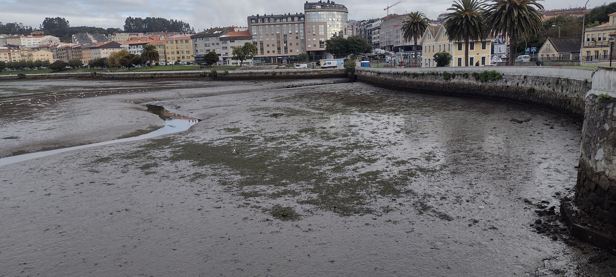 Antes de las obras. Zona puente del Burgo