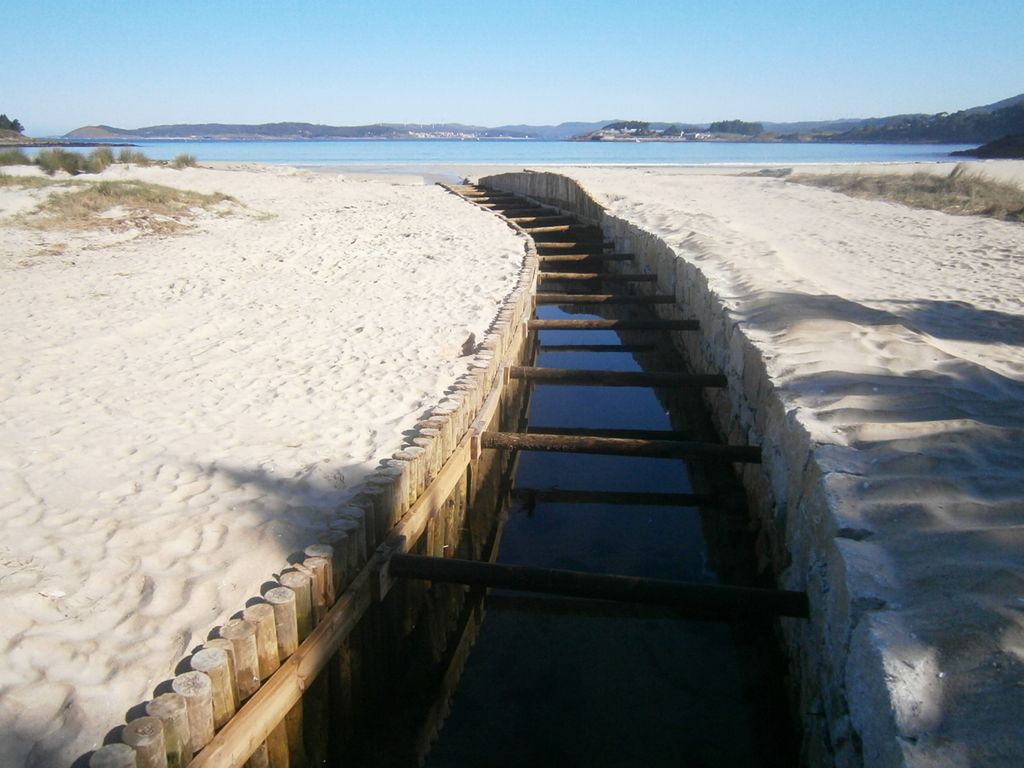 Mantenimiento y conservación IV. Trabajos en playa de Os Muiños (Muxia) (Después de las obras)