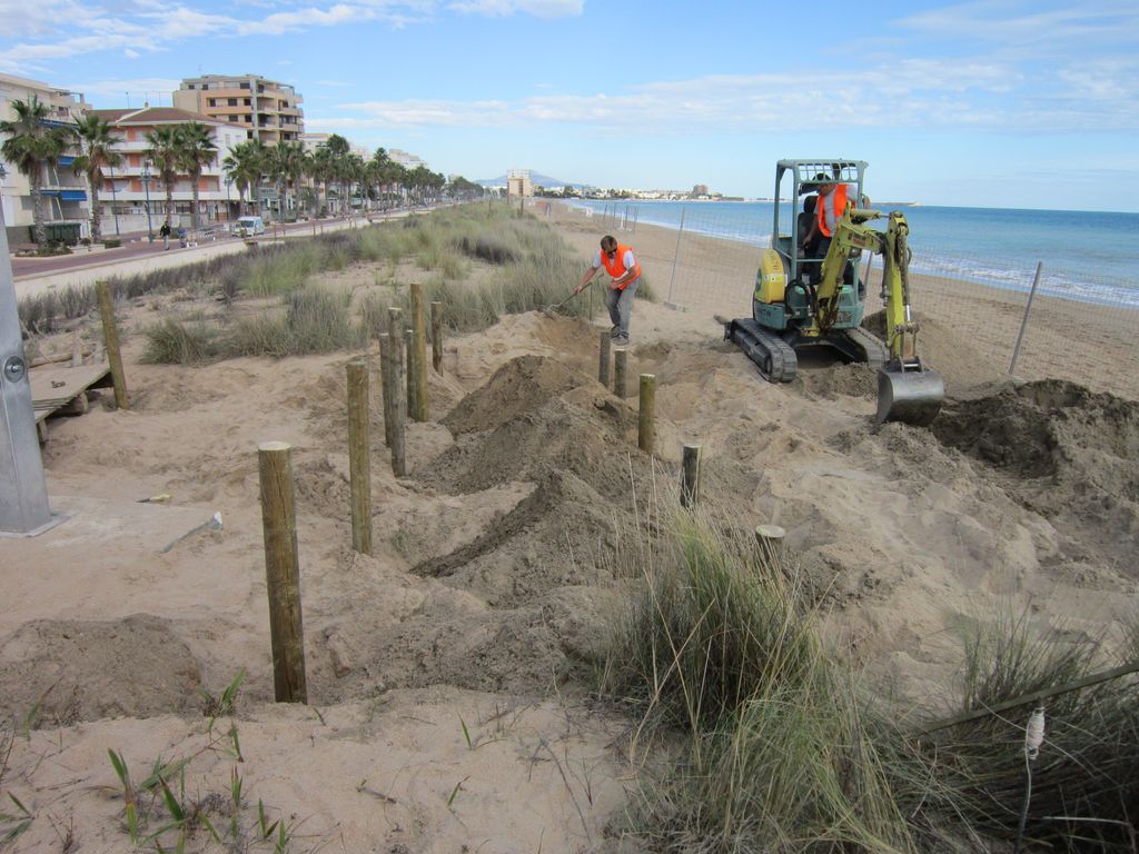 Mantenimiento de la costa. Peñíscola (Durante de las obras)