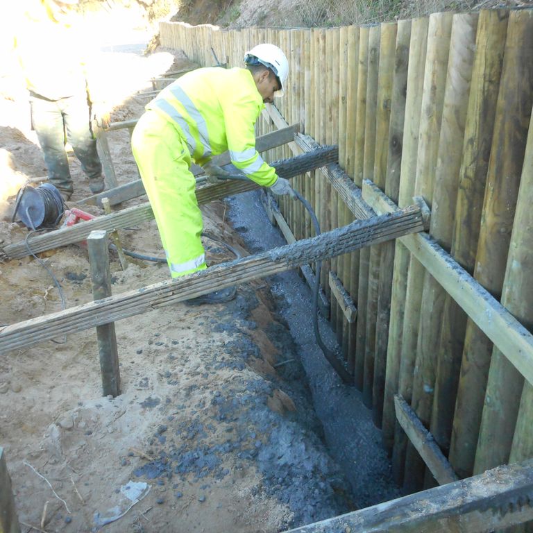 Mantenimiento y conservación IV. Trabajos en playa de Ber, Pontedeume (Durante las obras)