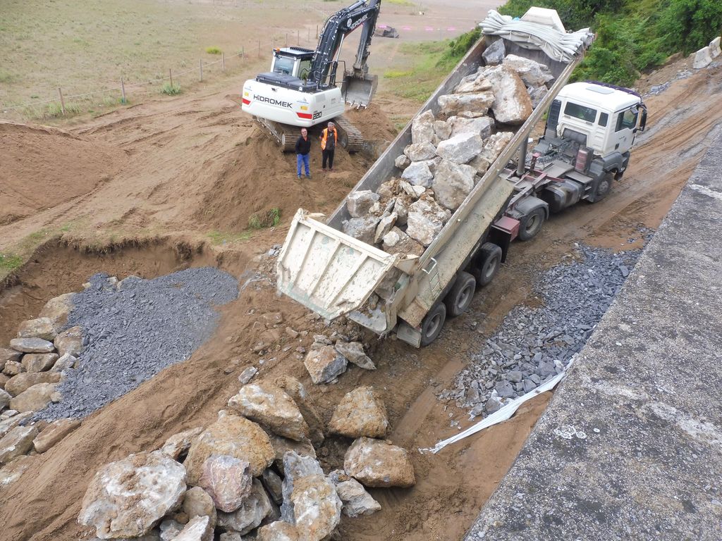 Recuperación ambiental de la playa de Santiago. Durante las obras.
