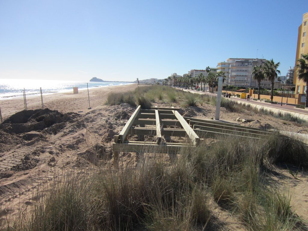 Mantenimiento de la costa. Peñíscola (Durante de las obras)