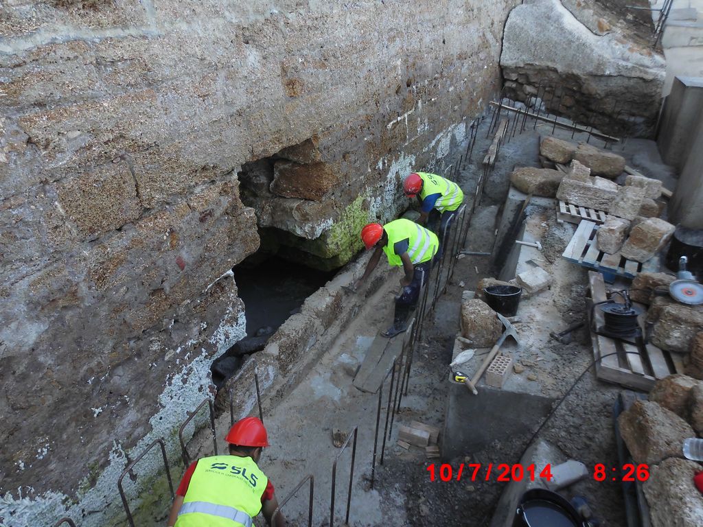 Reconstrucción de la muralla de Cádiz en la zona del Parque Genovés (Durante)