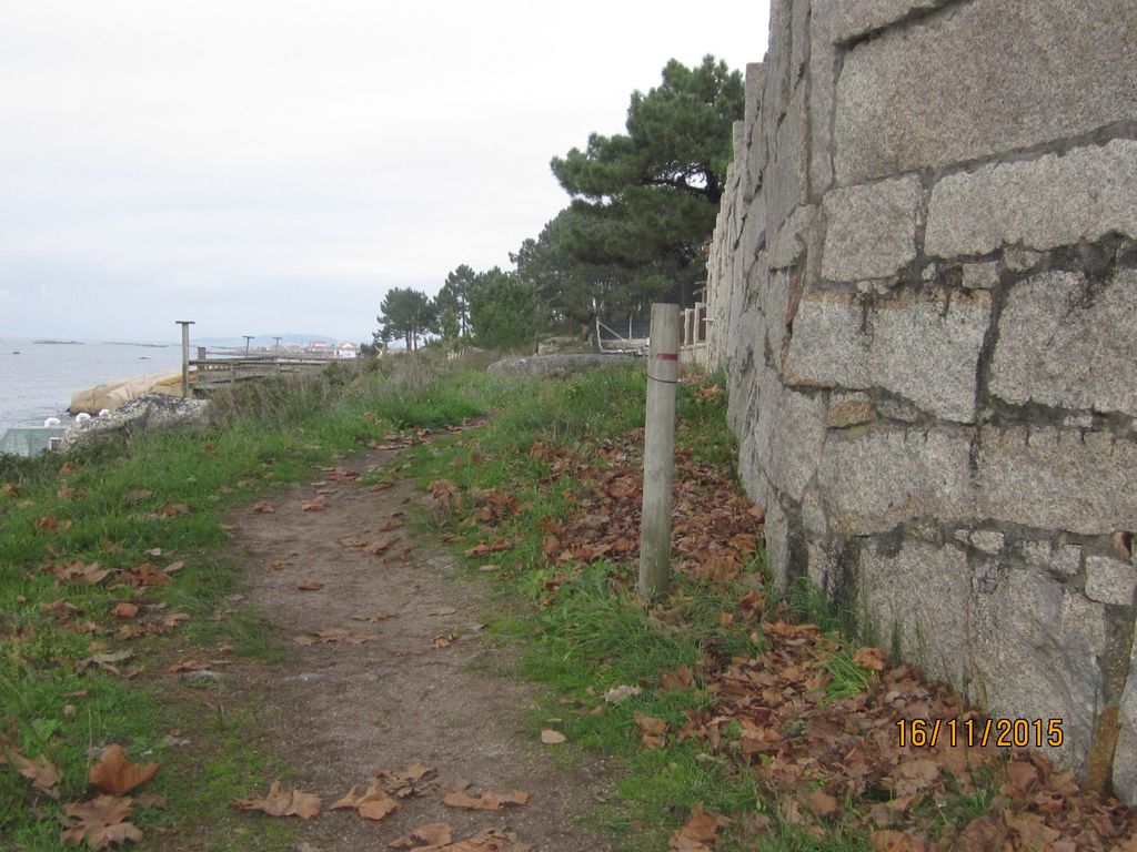 Conexión entre Punta Moreiras y la playa de Area das Pipas (T.M. de O Grove). Antes de las obras