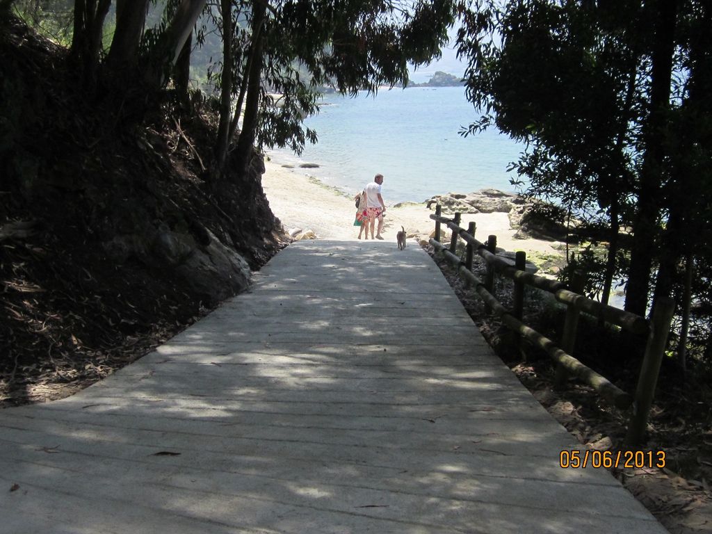 Playa de Borna (T.M. de Moaña).  Después de las obras