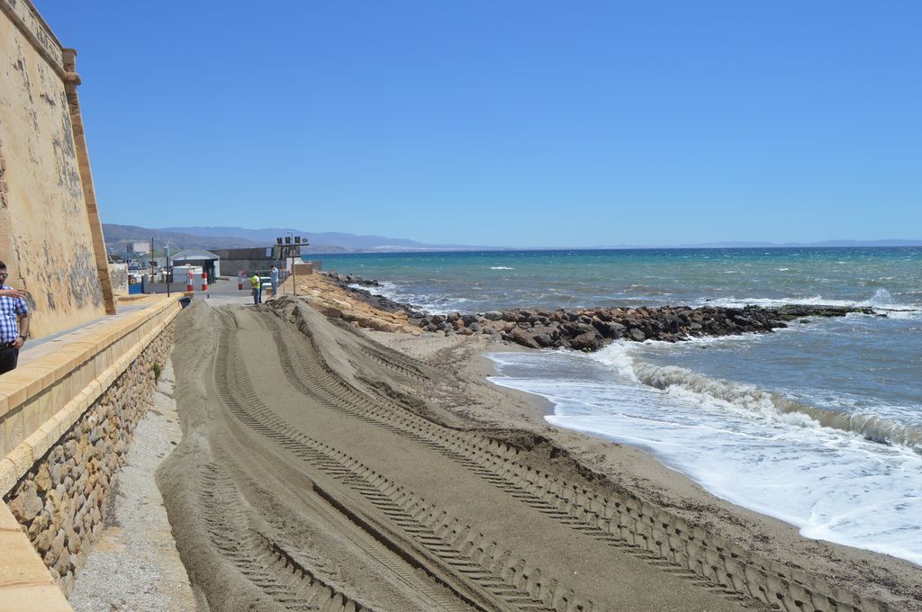 Playa de Castillo de Santa Ana (Durante las obras)