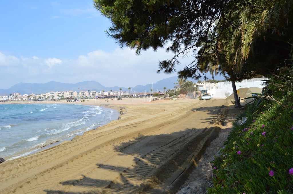 Playa del Pichirichi (Durante las obras)