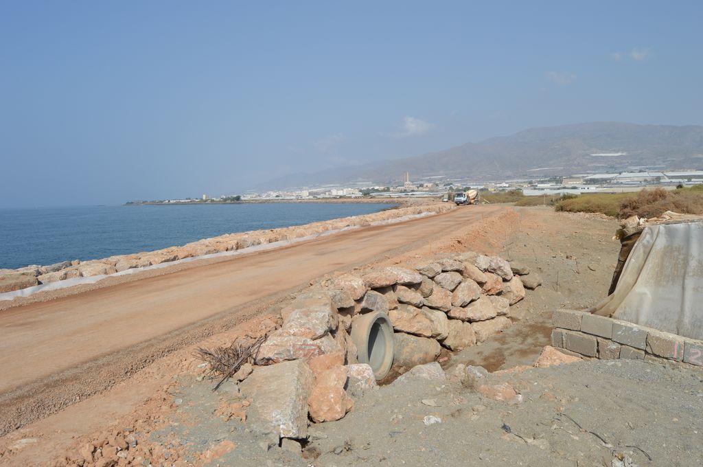 Escollera Vega de Adra (Durante las obras)