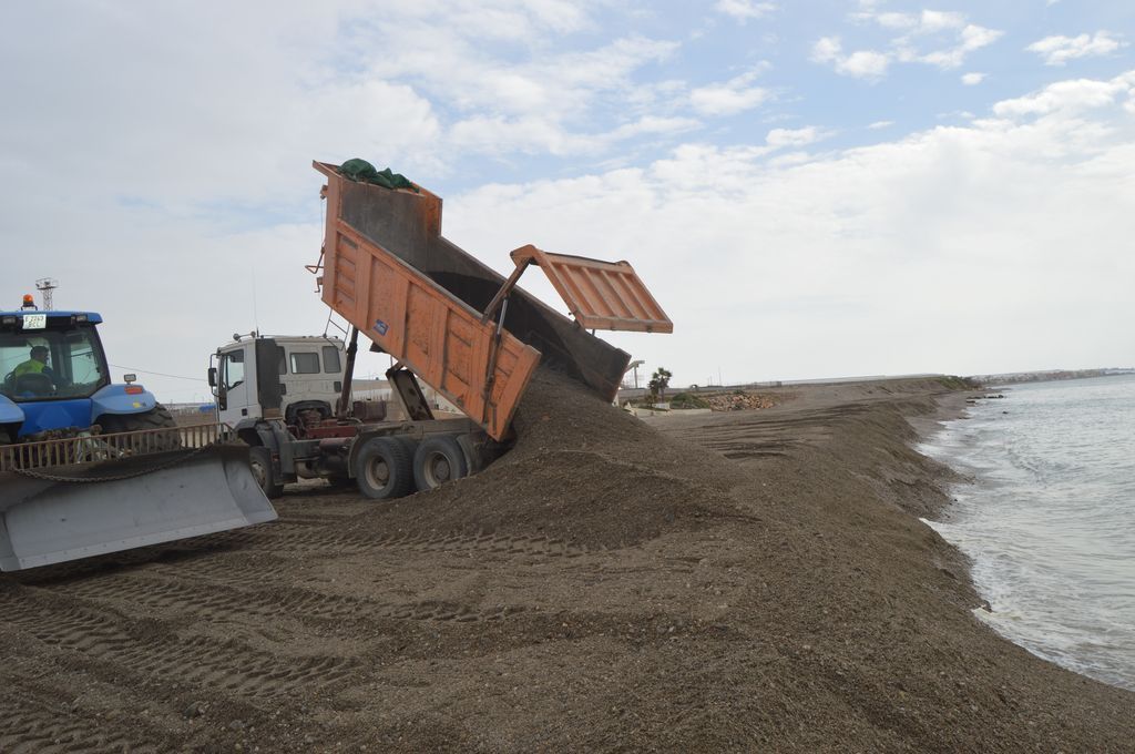 Playa de Las Cuevecillas-Balerma (Durante las obras)