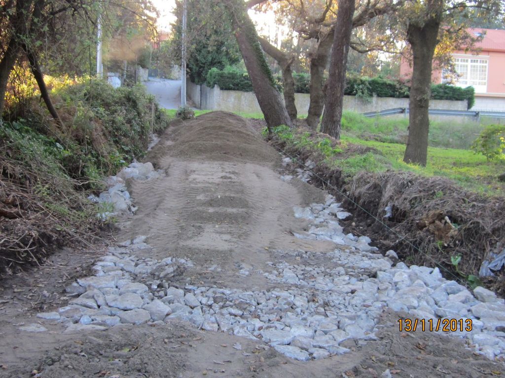 Senda en O Rial (T.M. de Vilagarcía de Arousa). Durante las obras