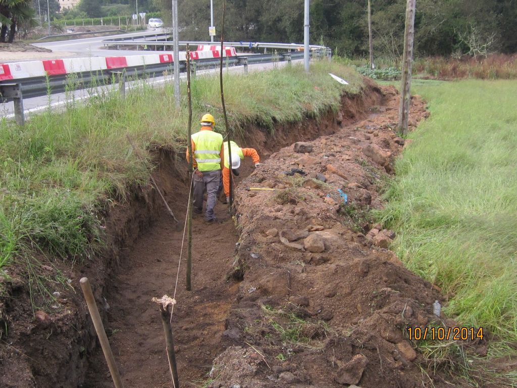 Senda en O Rial (T.M. de Vilagarcía de Arousa). Durante las obras