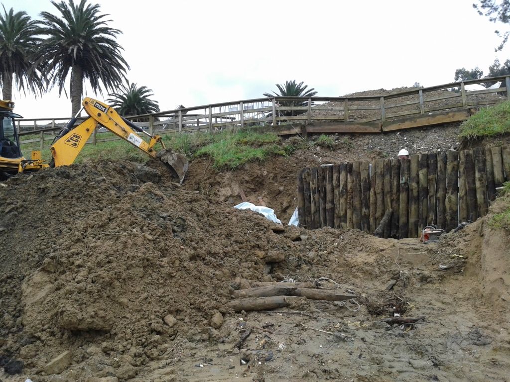 Reparaciones varias Playa Ver en Pontedeume (Durante las obras)