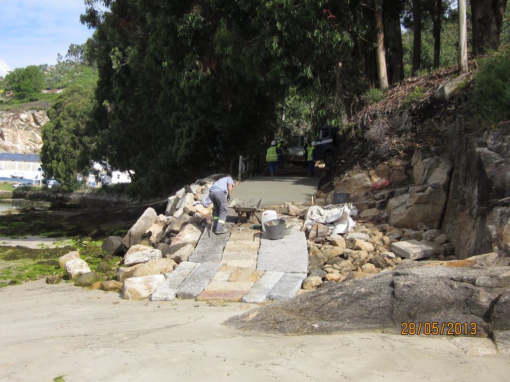 Playa de Borna (T.M. de Moaña). Durante las obras