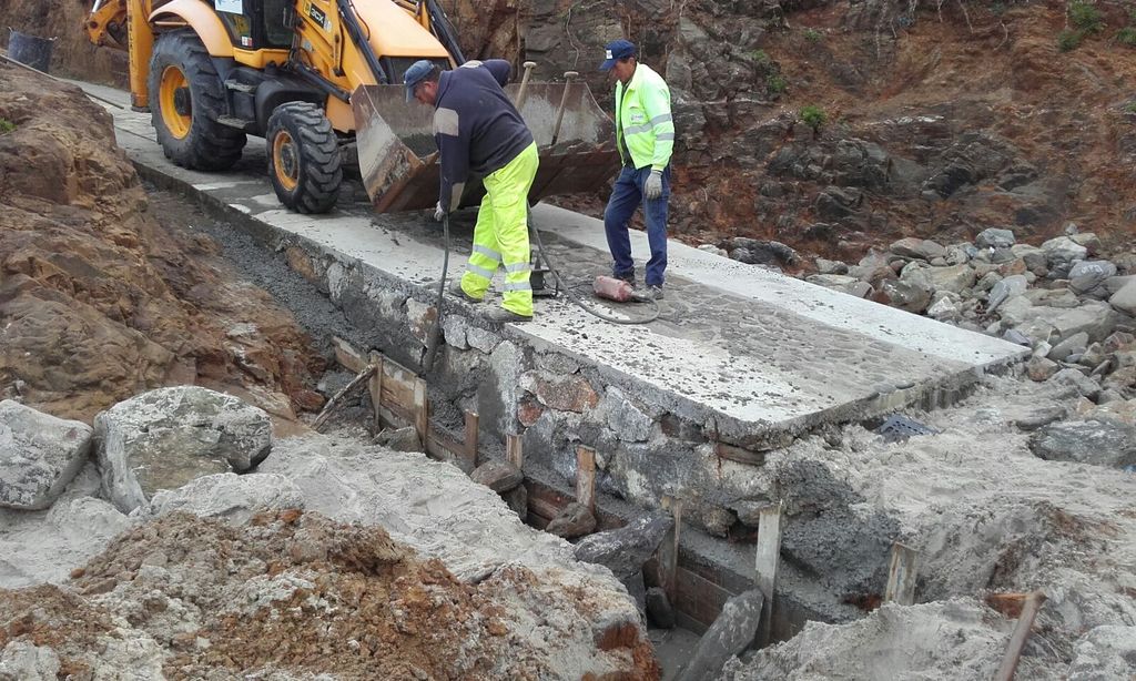 Reparación rampa playa Fragata en Ferrol (Durante las obras)