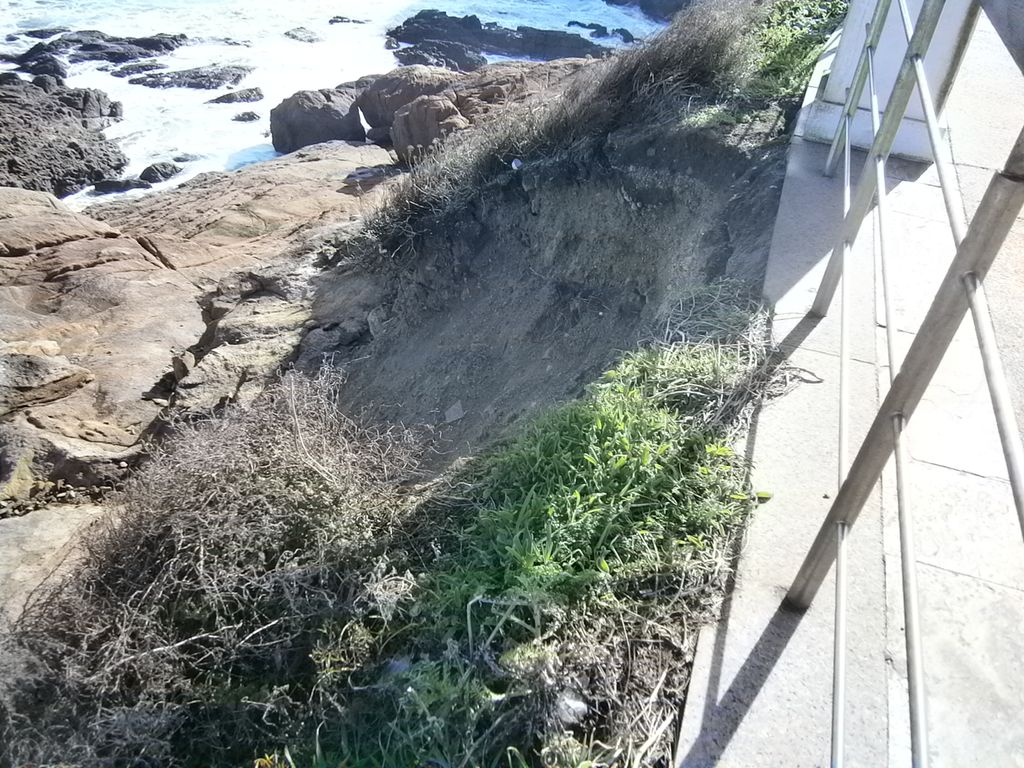 Estabilización de taludes en el paseo-senda de Caión (T.M.  de A Laracha). Antes de las obras