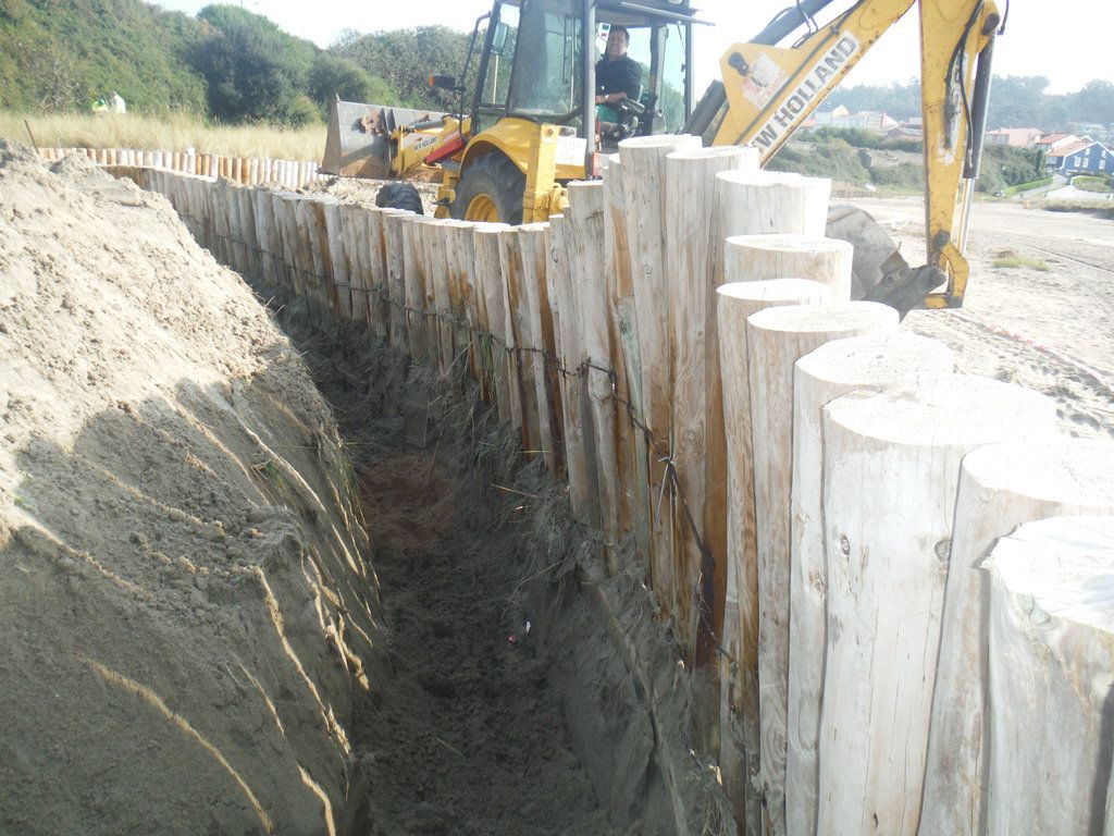 Durante las obras (playa de Espasante (Ortigueira))